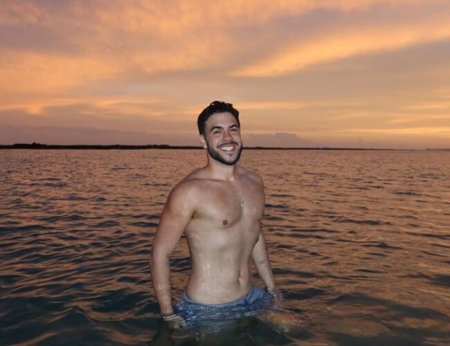 Matheus Lisboa revela romance do passado com Álvaro e recebe declaração especial