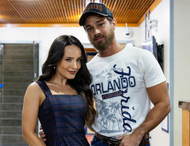 Larissa Manoela esclarece boatos sobre gravidez: “Não possuo barriga negativa