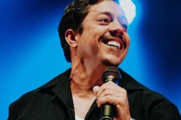 Renato Albani compartilha a surpresa do pai ao anunciar sua carreira como comediante: “Ele ficou irritado