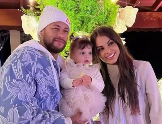 Amanda Kimberlly organiza celebração íntima para marcar o segundo aniversário da filha com Neymar