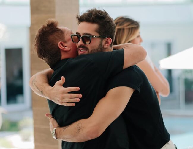 João Guilherme provoca risadas em Isa Scherer ao confundir pergunta: “Pensei que ele fosse perguntar se eu era gay