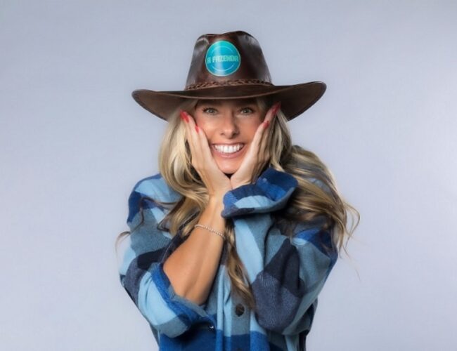 Adriane Galisteu enfrenta desafios na viagem rumo à apresentação de “A Fazenda 18